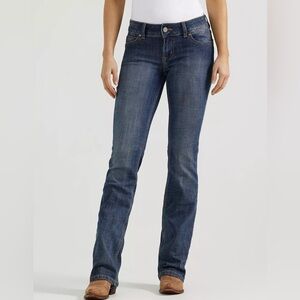 Wrangler Essential Bootcut Jeans